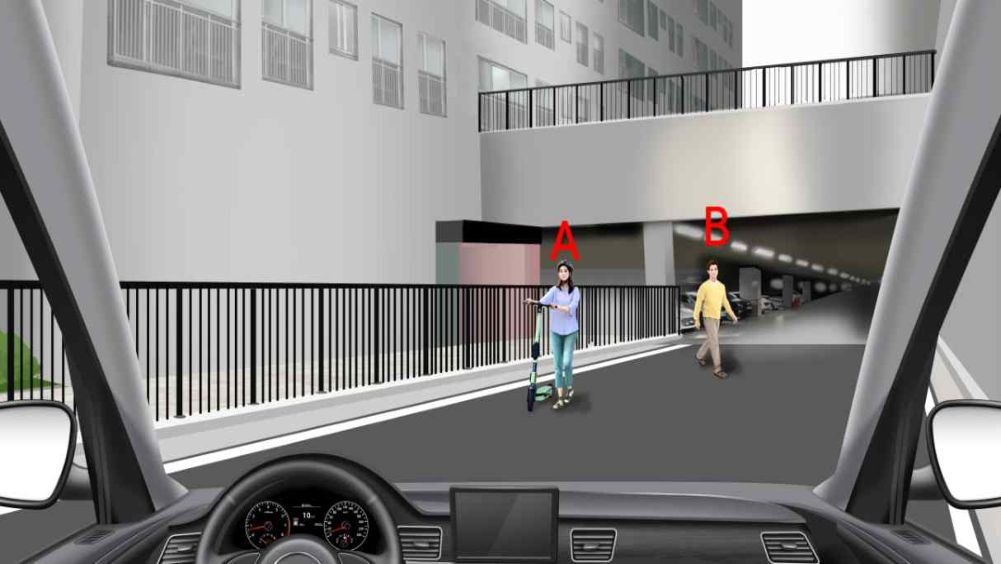 Approaching the entrance of an apartment (APT) complex parking lot