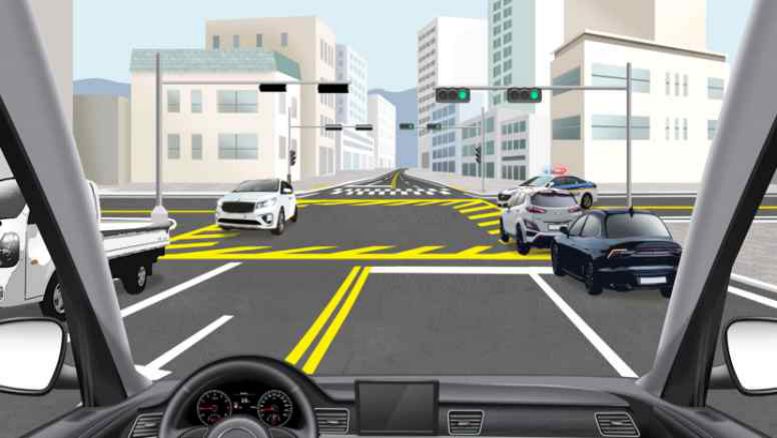 Two lanes in each direction · Police car on an emergency call (flashing lights and siren on)